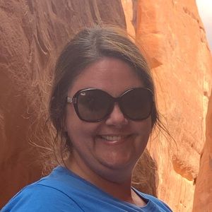 Meet your Posher, Allyson